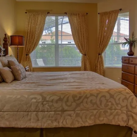 Heathrow Home With Pool At Windsor Hills Resort